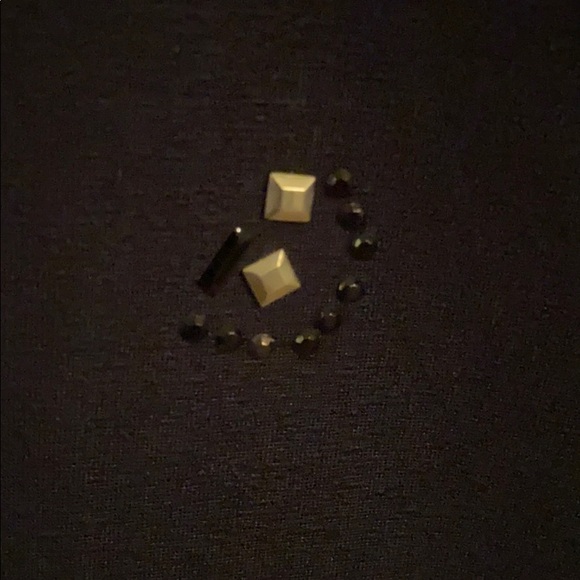 NWT Navy top with great details! - Picture 2 of 3